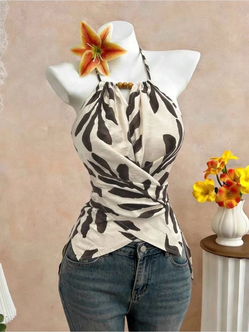 NWT Halter Neck Leaf Print Wrap Top in Cream and Dark Brown - Picture 3 of 4